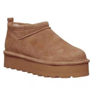 NWOT Bearpaw Retro Super Shorty Womens Platform Boots